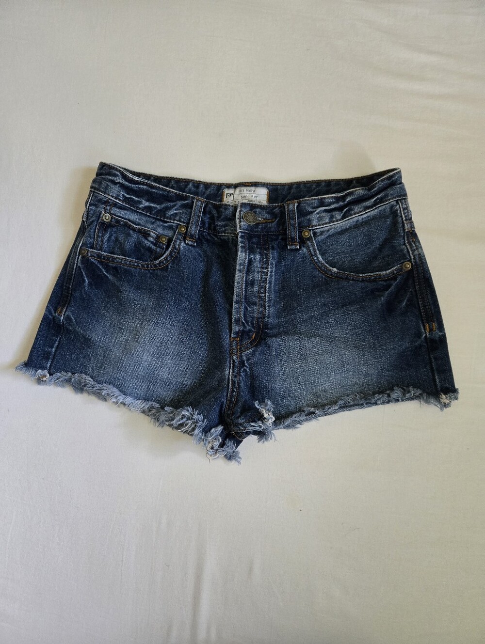 Free People Button Fly Jean Shorts Fringe Frayed Hem Blue 27